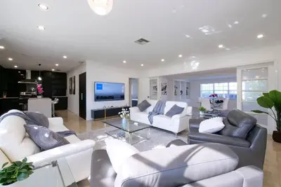 Image de 3Modern 3-Bedroom and 2bath Hollywood Holiday Home