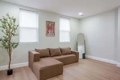 Image de Minimalist S Center City 2Queens