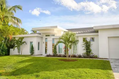 Image de Villa Glamour - Quatre Chambres Villa, Couchages 8