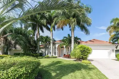 Image de Villa Glory Days - Trois Chambres Villa, Couchages 6