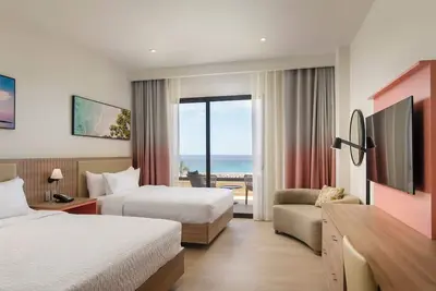 Image de Charming Seaside Room with Gorgeous Ocean Views – Relax and Unwind