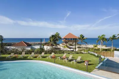 Image de Soothing Escape w/Gorgeous Views of Pristine Coastal Waters | 2 Units