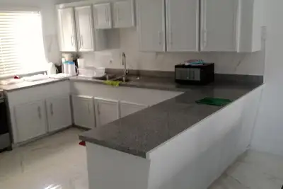 Image de Peaceful and Tranquil Apartment only 5 minutes to world famous ocean Hole