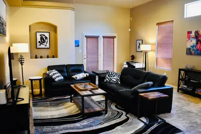 Image de Peaceful and Private 3-Bedroom House W/ Mountain Views in Beautiful Las Cruces.