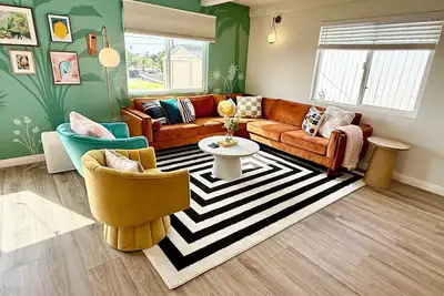 Image de Pool house w/Playground, Mini Golf, King Bed