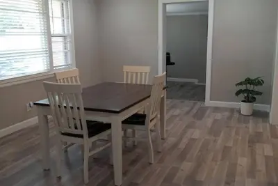 Image de Charming 3-bedroom house minutes from Fort Jackson