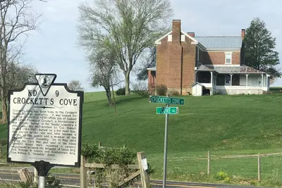 Image de Historic 4-bedroom farmhouse with WiFi, Hvac in quite Cove