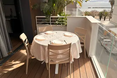 Image de BLUESuite - Nuovissimo trilocale fronte mare, 3 piano con terrazza e box