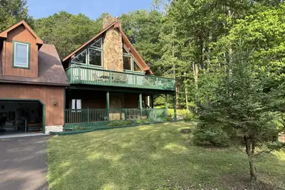 Image de Villa deTuar - lake views and pet friendly!