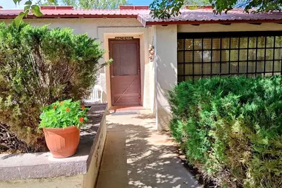 Image de Four Bar Cottages: The Hacienda