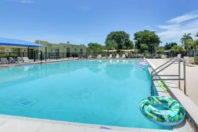 Image de Home w/ Lanai: 10 Mi to Beach & Old Naples!
