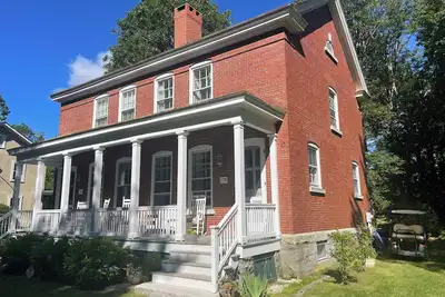 Image de Elegant and efficient Island home 4 miles from downtown Portland