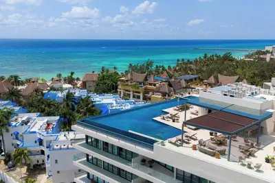 Image de Luxury 3 Br Condo with Ocean View & Pool - Marila