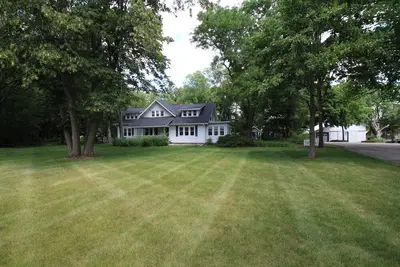 Image de Farmhouse on 20 acres & Christmas tree farm, miles of hiking trails and woods