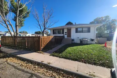 Image de Spacious Duplex that is pet friendly