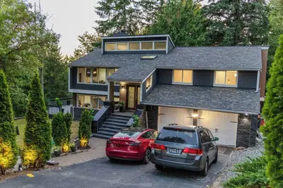 Image de Pearl on the Ridge - Hot Tub, Sauna, Game Room, Ev, Near Lake&Downtown Sammamish
