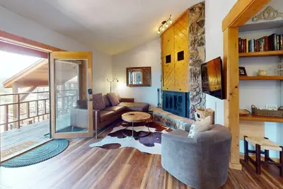 Image de Walk to Lifts | Fireplace | Views | Timberline 104
