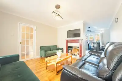 Image de Braybrooke Bliss - 3 Bedroom House in Basildon