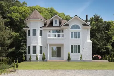 Image de White Palace | Britishstyle villa nestled in the / Kitasakugun Nagano