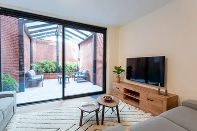 Image de Petit Bordeaux with terrace by Interhome