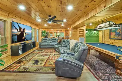 Image de Mountain Bliss | Hot Tub, Billiards, Outdoor Bar