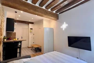 Image de Quaint apartment with WiFi in charming Paris