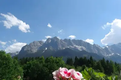 Image de Appartement 'Zugspitze' avec vue sur la montagne, balcon et Wi-Fi