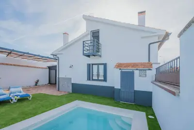 Image de Maison de vacances 'El Romazal' avec piscine privée, jardin privé et Wi-Fi