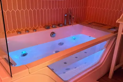 Image de Love Room avec Balnéo & ciel étoilé