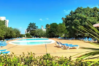 Image de 1-bedr. Lisbon-center, Ac, swimming pool, garden, 1 free parking space