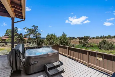 Image de Brasada Ranch Cabin 21| Mtn & Golf Views| Hot Tub