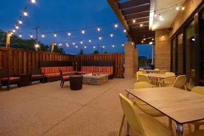 Image de Contemporary Suite w/Full Fridge & Outdoor Spaces