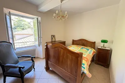 Image de appartement dans le village d'oletta, à proximité activité de loisirs ( plages)