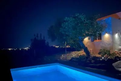 Image de Fantastic villa with pool 10 minutes drive from the beach.