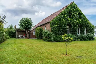 Image de Maison de vacances 'Schenum' avec terrasse privée et jardin privé