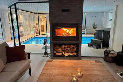 Image de Beautiful holiday home with indoor swimming pool