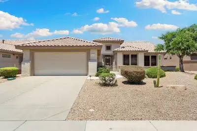 Image de Beautiful home in the Grand very desirable for snow irds, come relax and enjoy