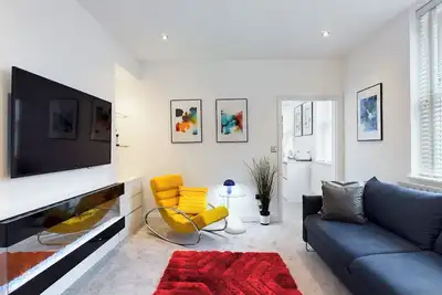 Image de Sleek and modern, located near the historical City Of Chester and Chester Zoo