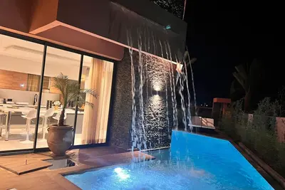 Image de Villa 480 m² neuve avec service 10 mn centre