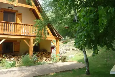 Image de Périgord - Sous le Tilleul, chez Joelle et Guy - calme, nature, pique-niques – proche Sarlat