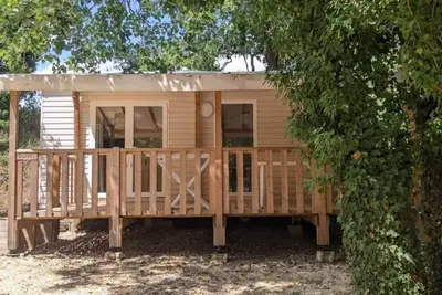 Image de Camping 4 étoiles - Piscine - ccb0dhg