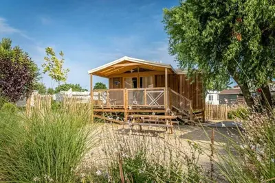 Image de Cabane 4 étoiles - Parc aquatique - ccbbhah