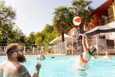 Image de ZEcamping 4* animé piscine dog friendly mobil-home Bbq 21m2 5 pers