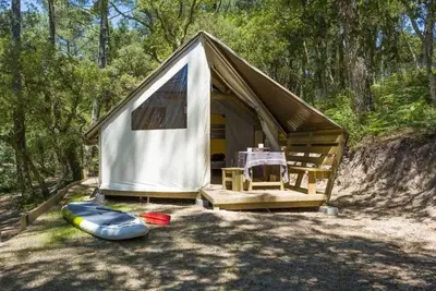 Image de Camping 4 étoiles - Piscine  - ccbbibh