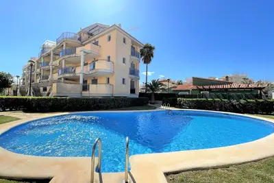 Image de 3 bedroom apartment only 200 meters from the beach.