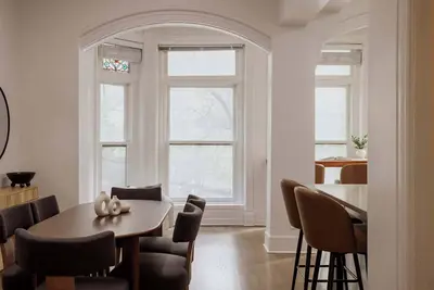 Image de Designer Loft 2e | Heart of Gold Coast/River North