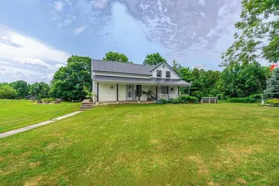 Image de The Whispering Acres-Nature Retreat with Pool, Firepit- Entertainer’s Paradise.