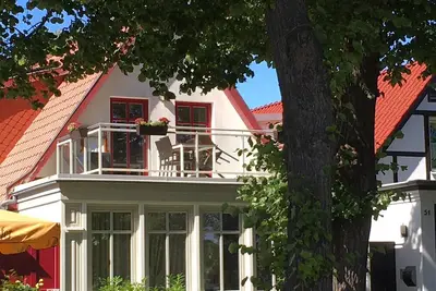 Image de Helle Wohnung mit Balkon am Strom in WarnemĂĽnde
