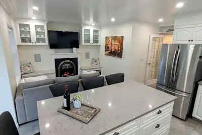 Image de The Sunshine House | Near Beaches, Golf Courses, and Wineries!