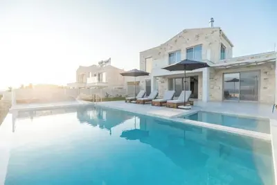 Image de Fantasea Villas, villa Luna – A Peaceful Cretan Escape Above Souda Bay